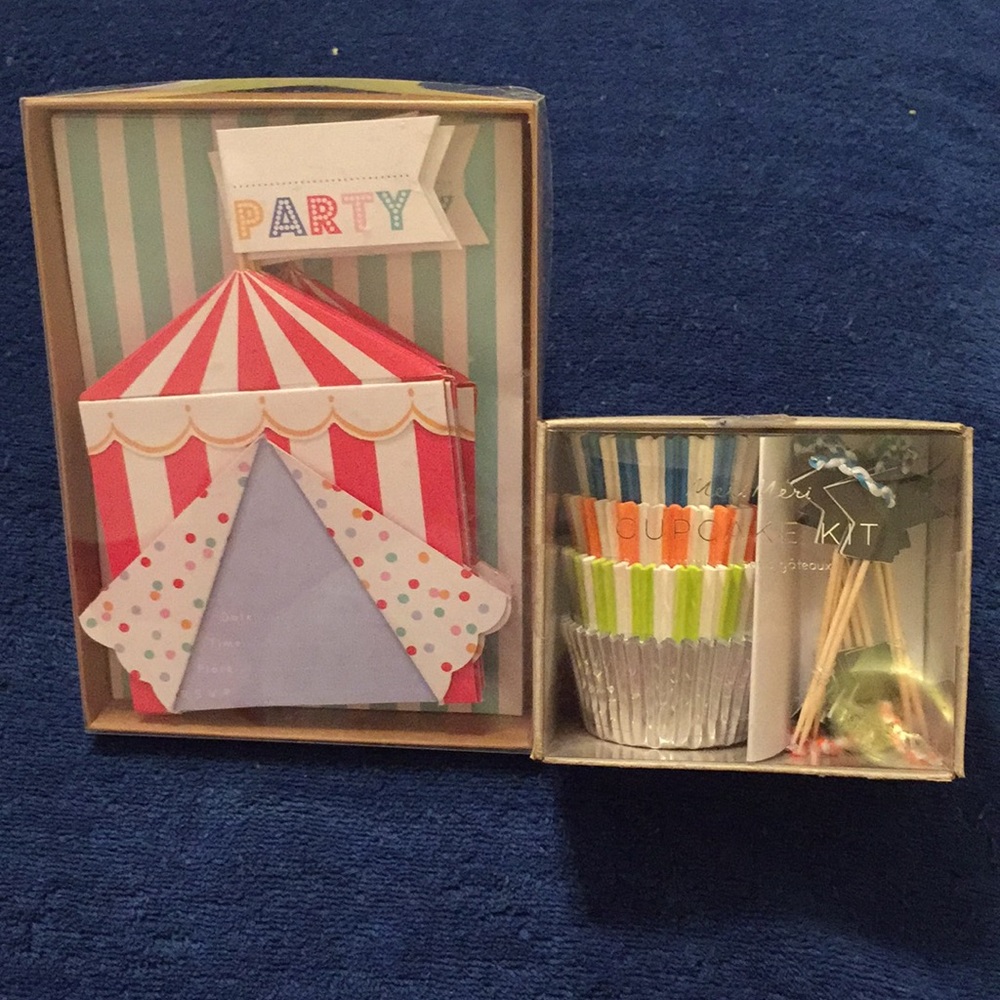 NIB Party Invitations & Cupcake wrappers w/toppers